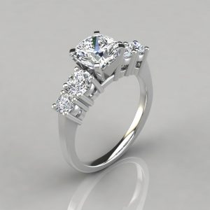 Graduated 5 Stone Cushion Cut Moissanite Engagement Ring