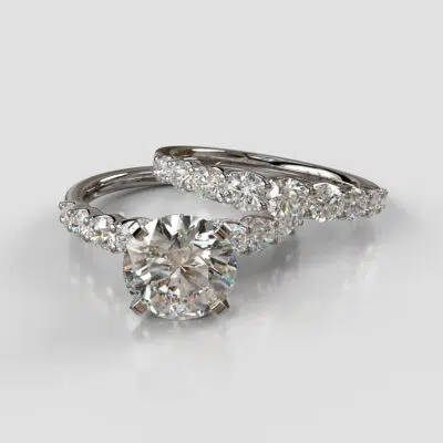 Moissanite Graduated Round Cut Moissanite Bridal Set
