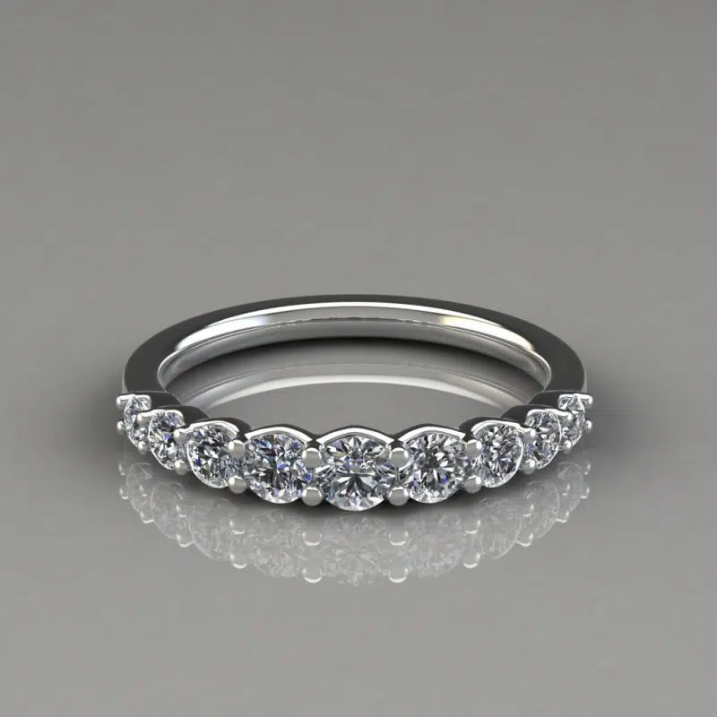 0.63Ct Graduated Round Cut Wedding Band