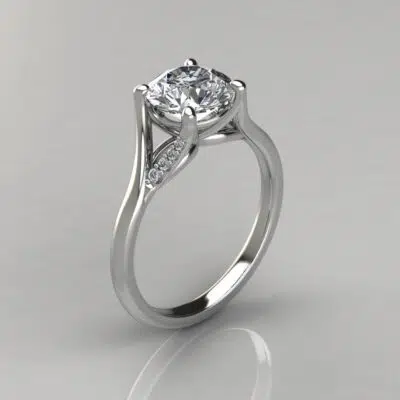 Split Shank Graduated Round Cut Moissanite Engagement Ring